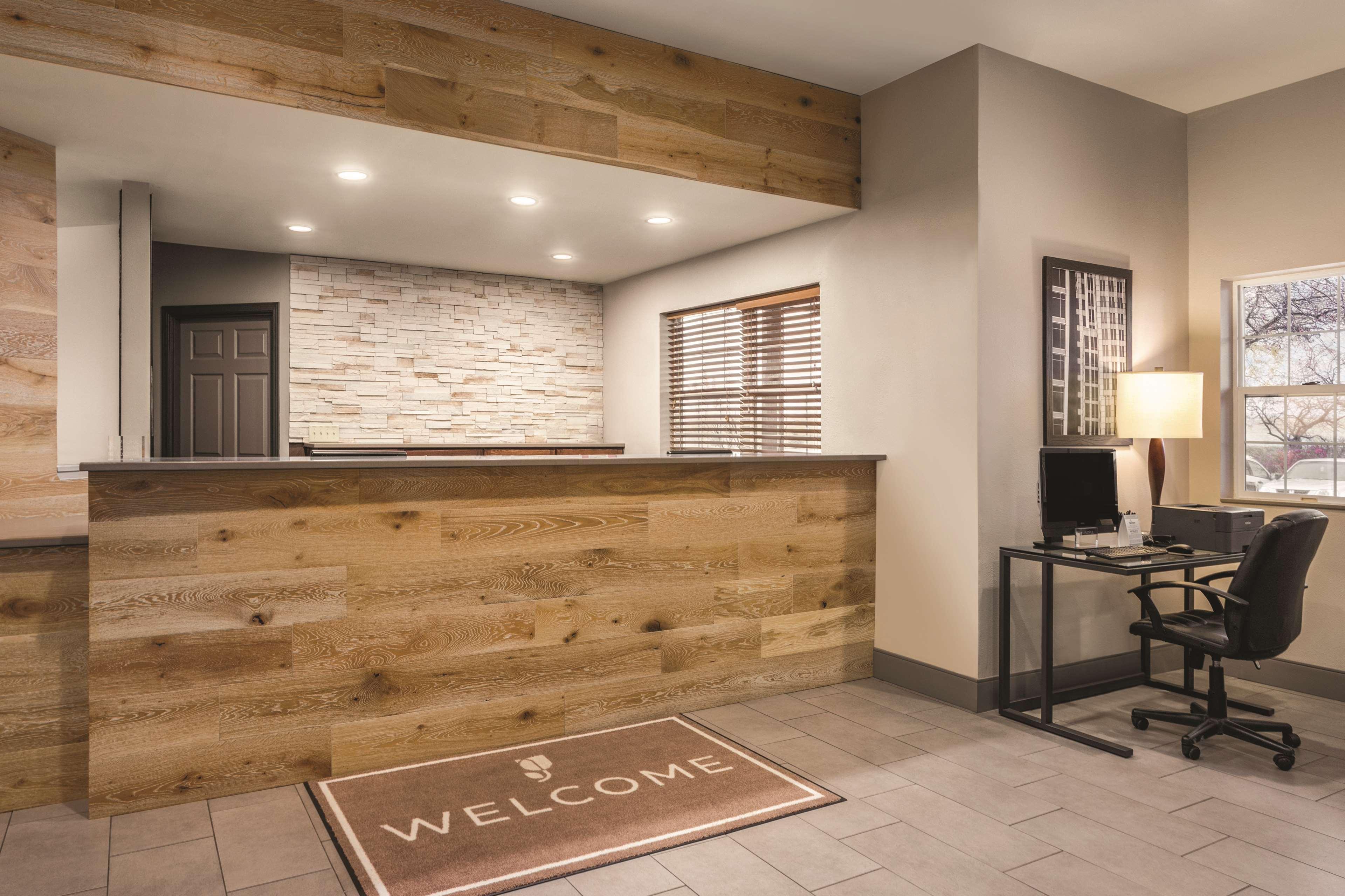 Country Inn & Suites By Radisson, Dakota Dunes, Sd Kültér fotó
